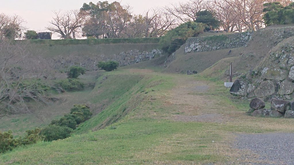 島原・天草一揆後に破却された原城本丸石垣